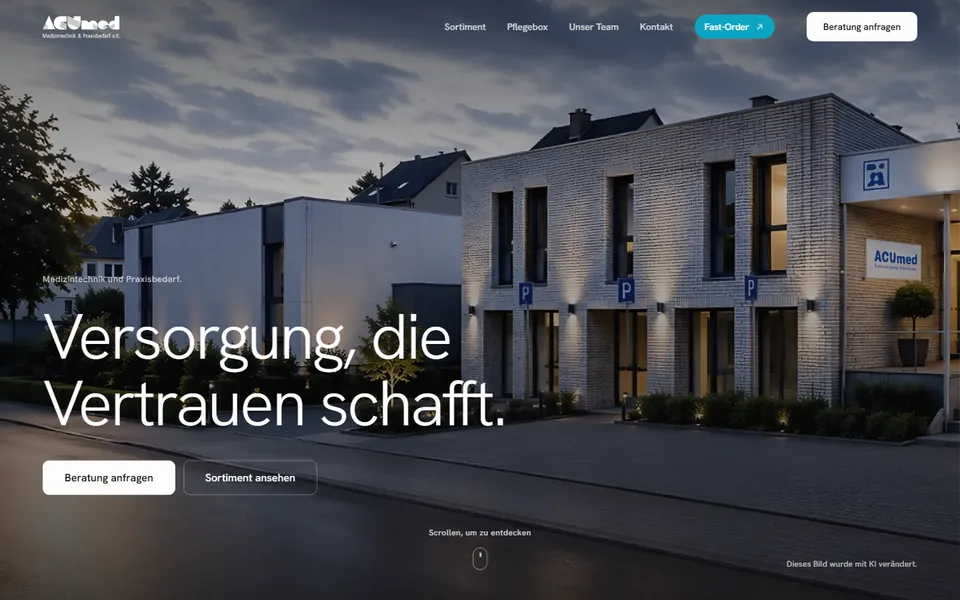 Neue Startseite von acumed-rs.de mit der Überschrift „Versorgung, die Vertrauen schafft.“